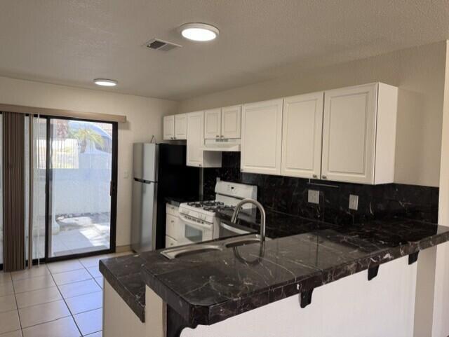 Building Photo - 45450 Sunrise Ln