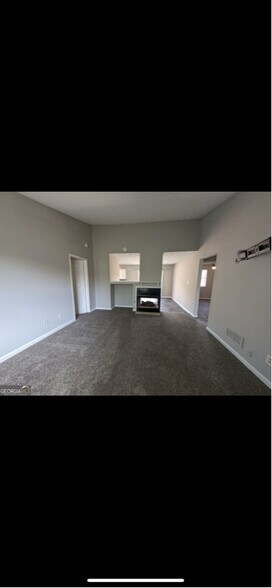 Building Photo - 130 Crystal Brook