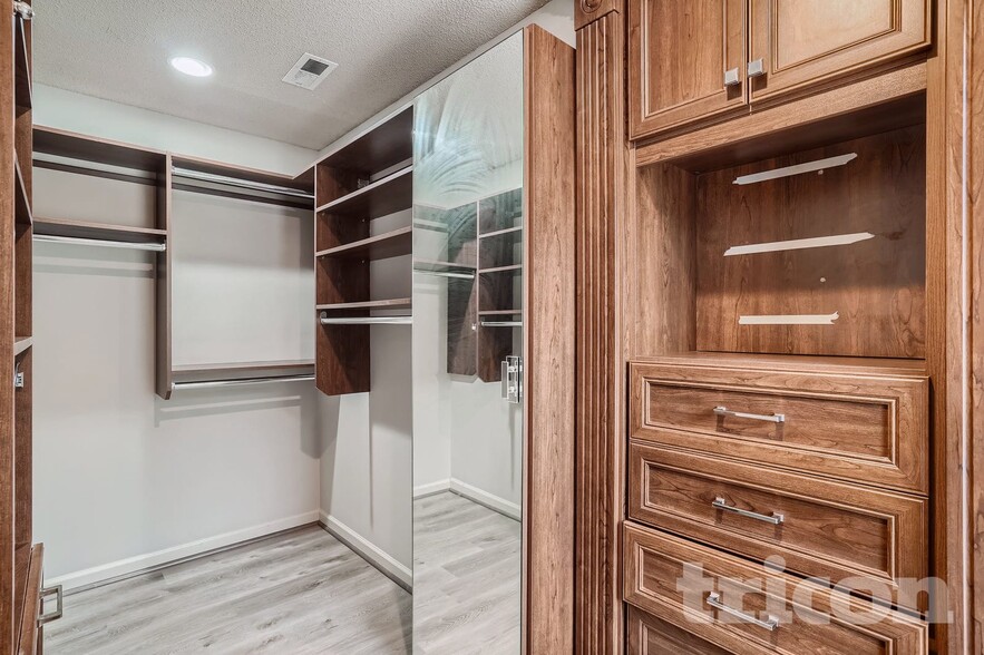 Building Photo - 125 Hunters Trce