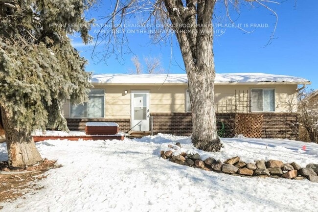 Building Photo - 2852 S Mobile St