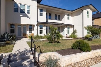 Building Photo - 2508 Simond Ave
