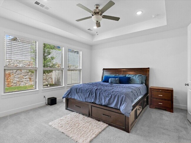 Building Photo - Spacious Home with Soaring Ceilings, Dual ...