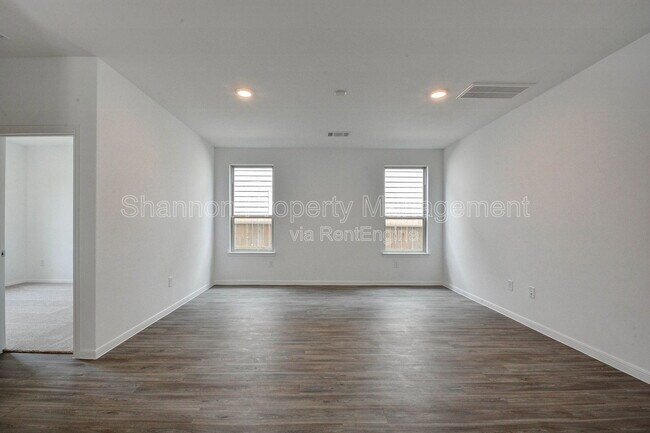 Building Photo - 16642 Teak Mantle Rd