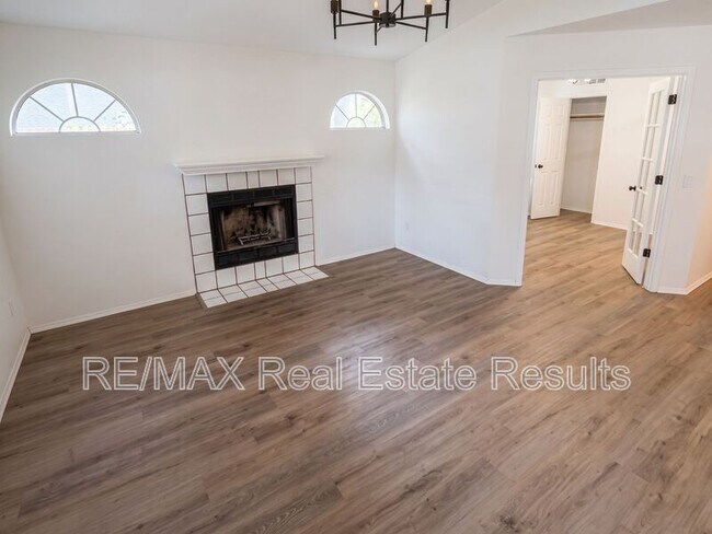 Building Photo - 1607 Timberline Dr