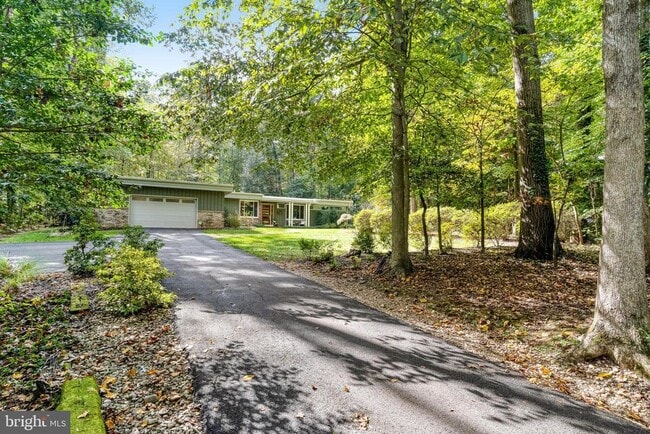 Primary Photo - 3416 Barkley Dr
