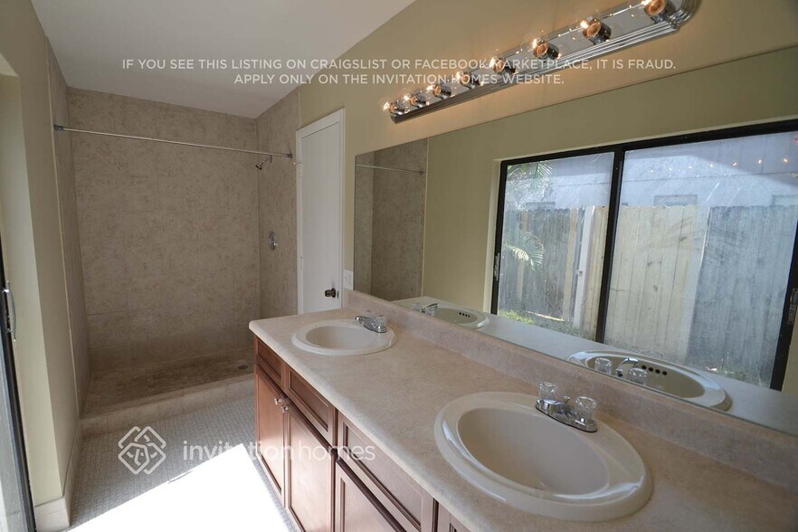 Building Photo - 11414 Whisper Lake Way