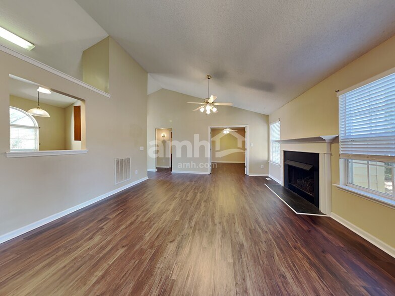 Building Photo - 104 Windy Meadow Way