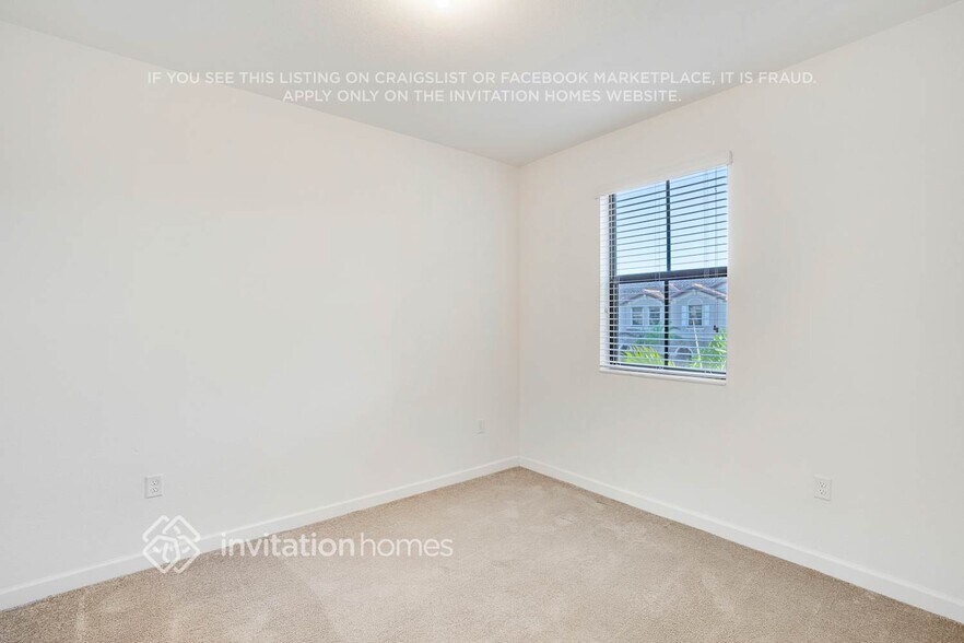 Building Photo - 11461 SW 252nd Ter