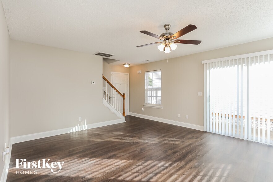 Building Photo - 11013 Feather Grass Ln