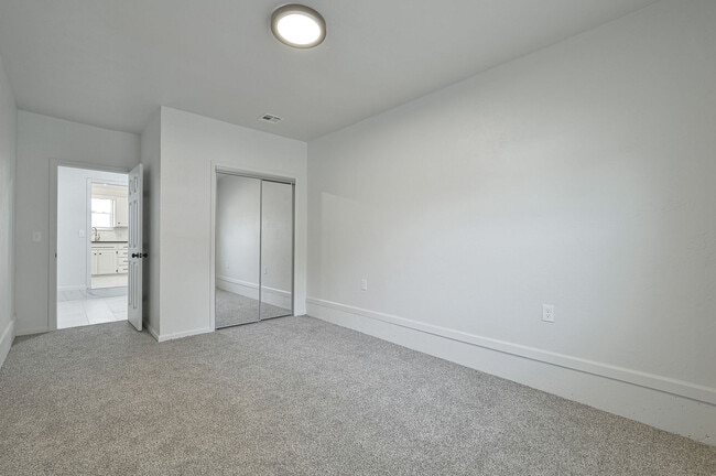 Building Photo - 3912 Parkwoods Ln