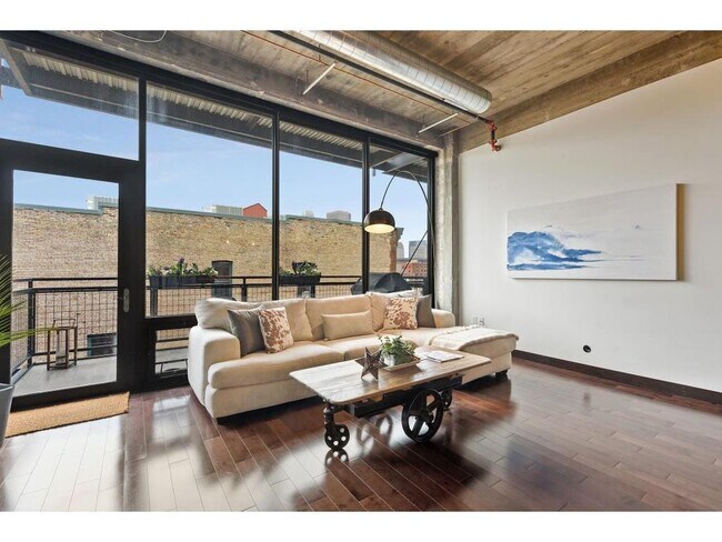 Building Photo - 618 N Washington Ave