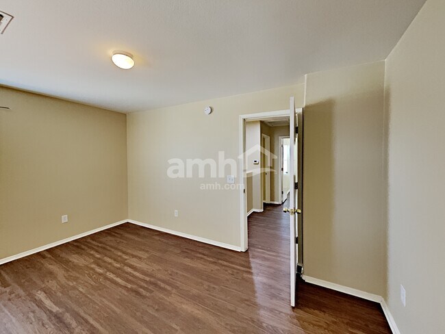 Building Photo - 4846 E Orchard Grass Dr