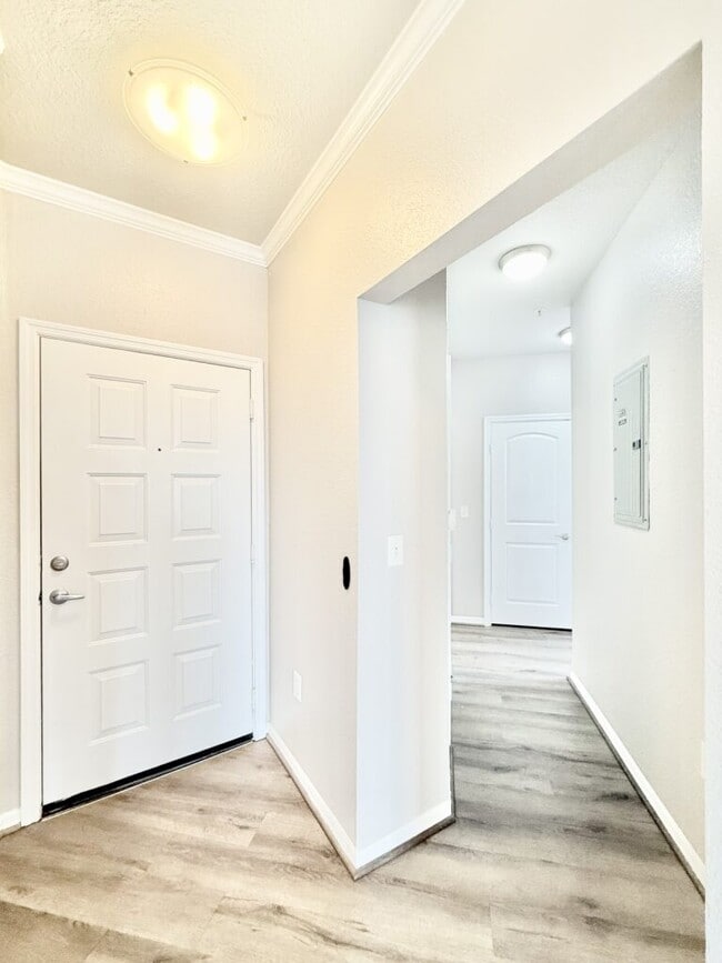 Building Photo - 4221 W Spruce St