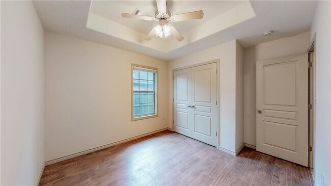 Building Photo - 115 Richards St