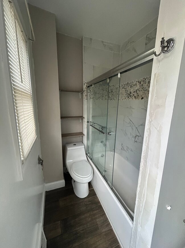 Building Photo - 39 Springdale Ave