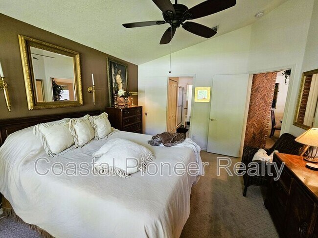 Building Photo - 4521 Gulfwinds Dr