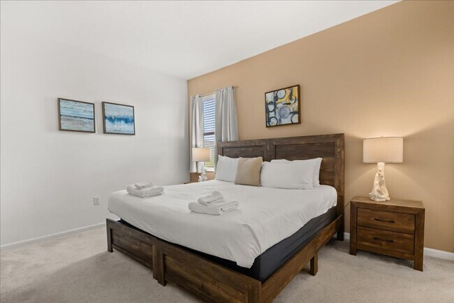 Building Photo - 4486 Monado Dr