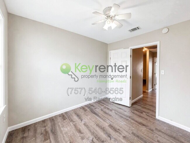 Building Photo - 810 Huntly Dr