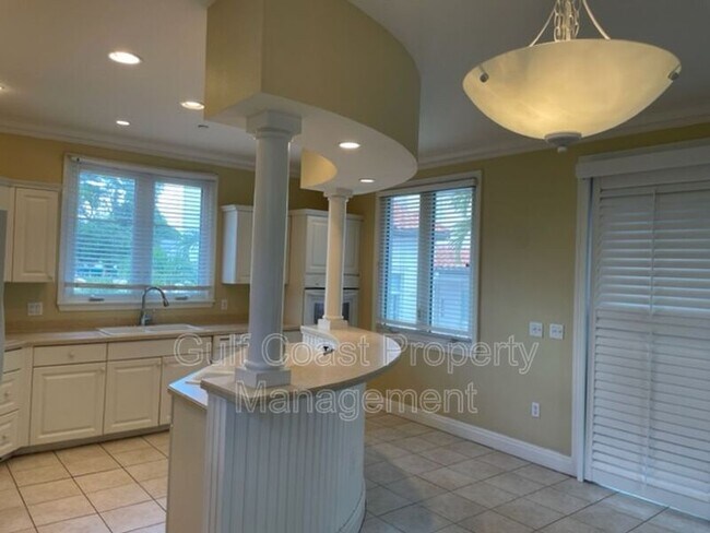 Building Photo - 1257 Fruitville Rd