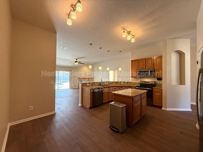 Building Photo - 12348 Soaring Flight Dr