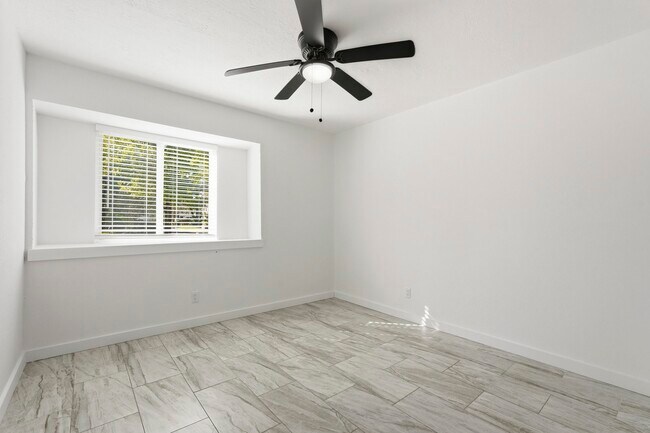 Building Photo - 23326 Briarcreek Blvd