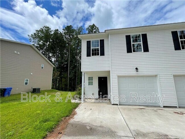Building Photo - 703 Georgetown Cir