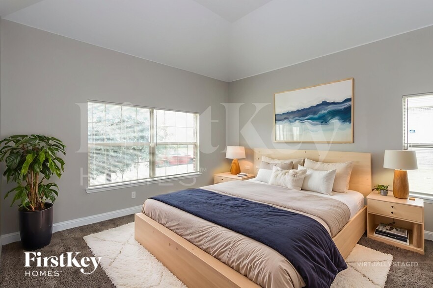 Building Photo - 1215 Jewel Ln