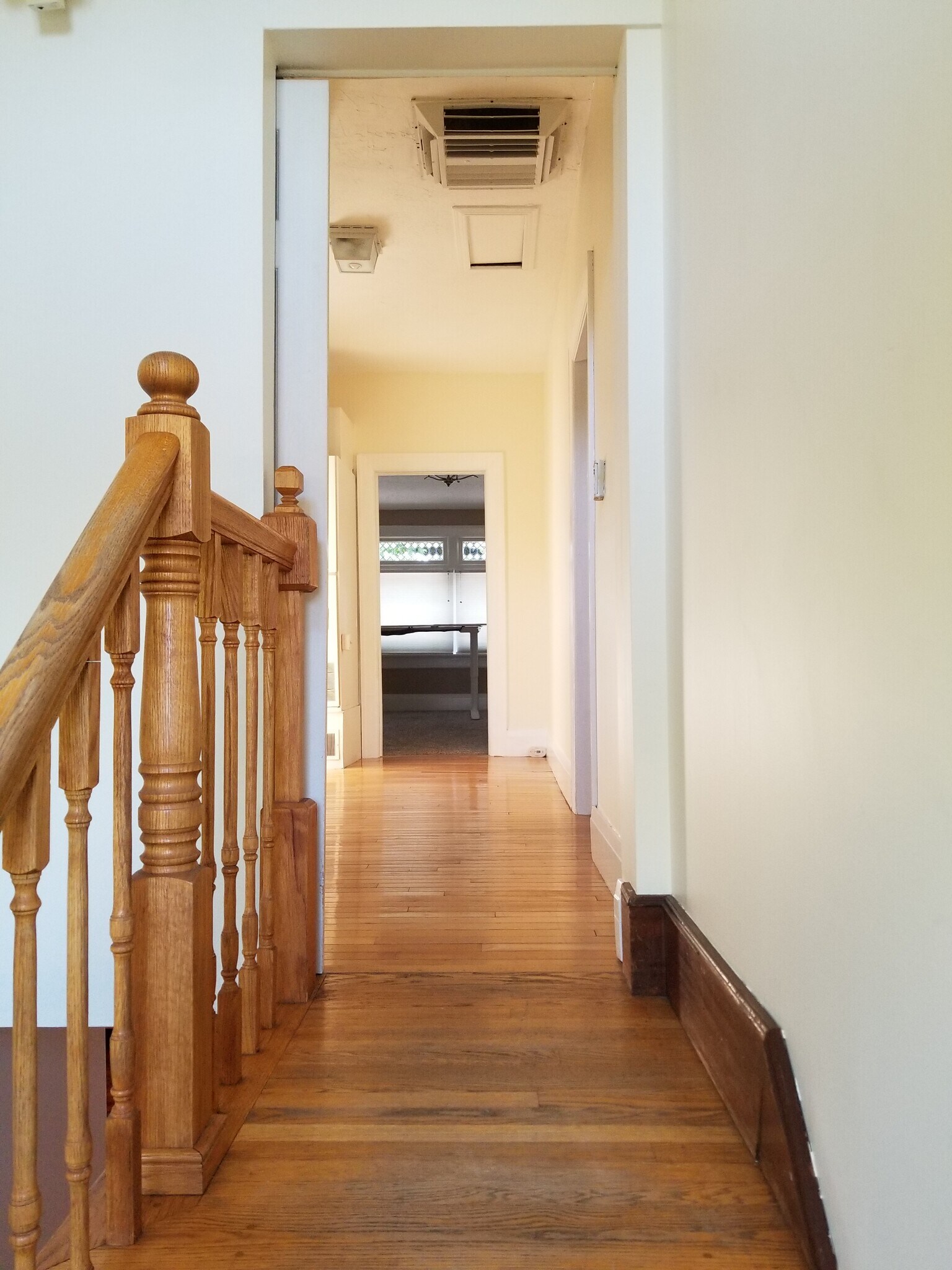 Building Photo - 347 E 700 S