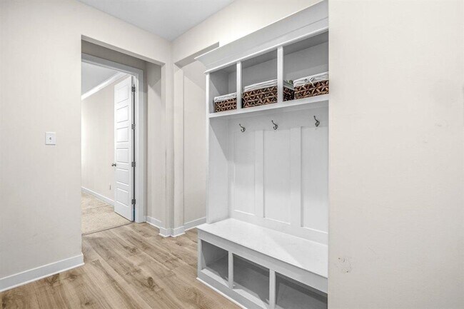 Building Photo - 609 Yvonne Bnd Dr