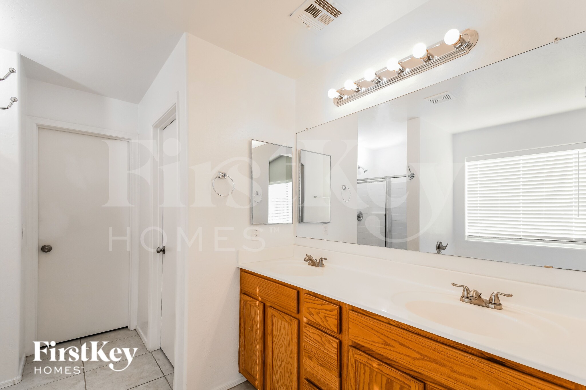 Building Photo - 29344 N Yellow Bee Dr