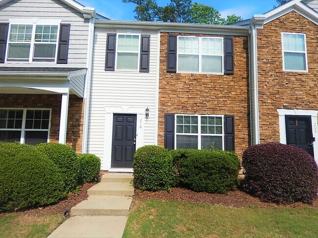 Building Photo - 210 Tallula Ln