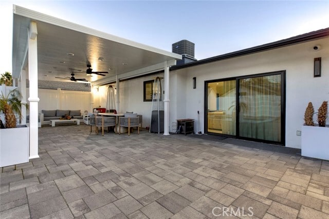 Building Photo - 10263 Strathern St