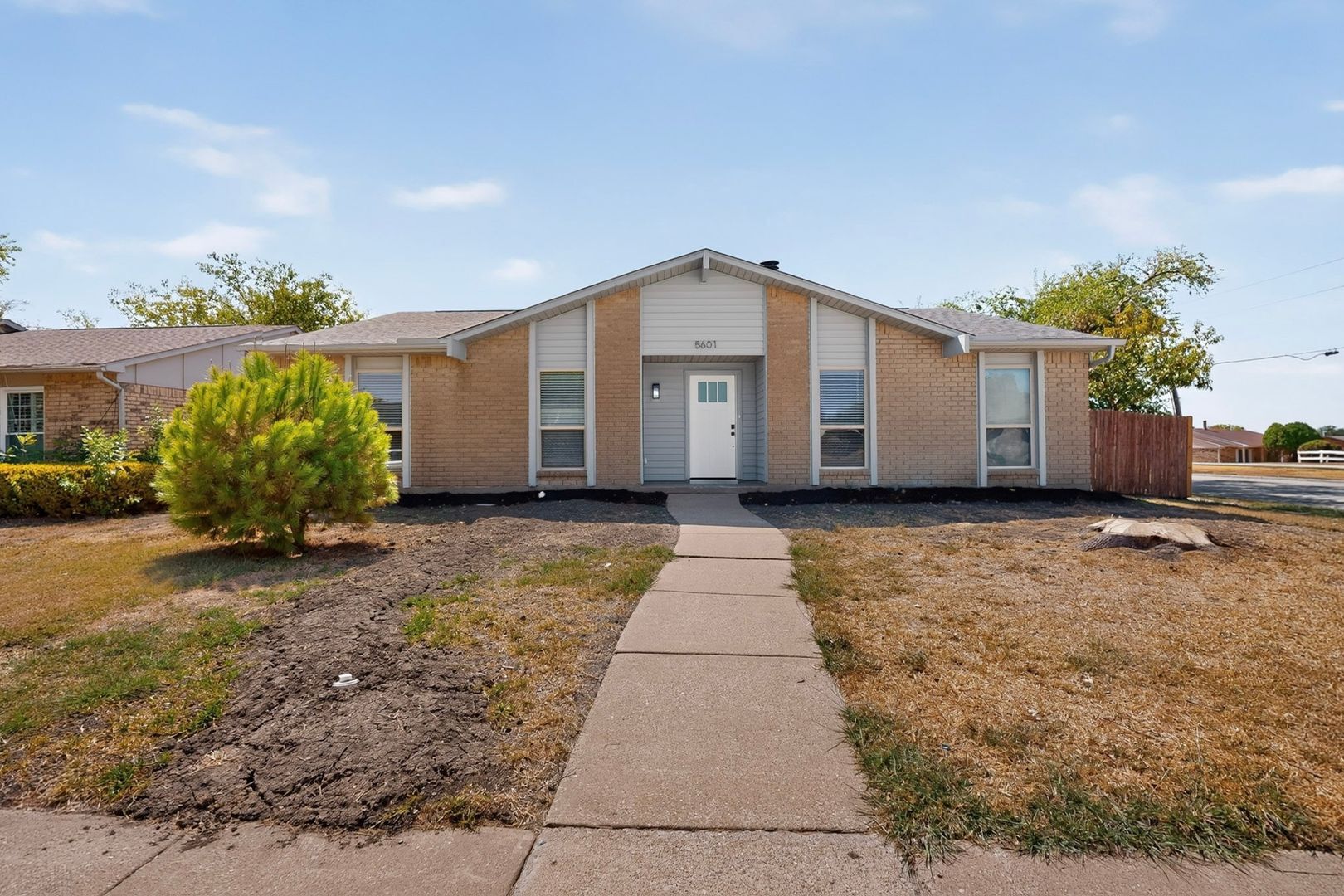 Building Photo - 5601 Truitt St