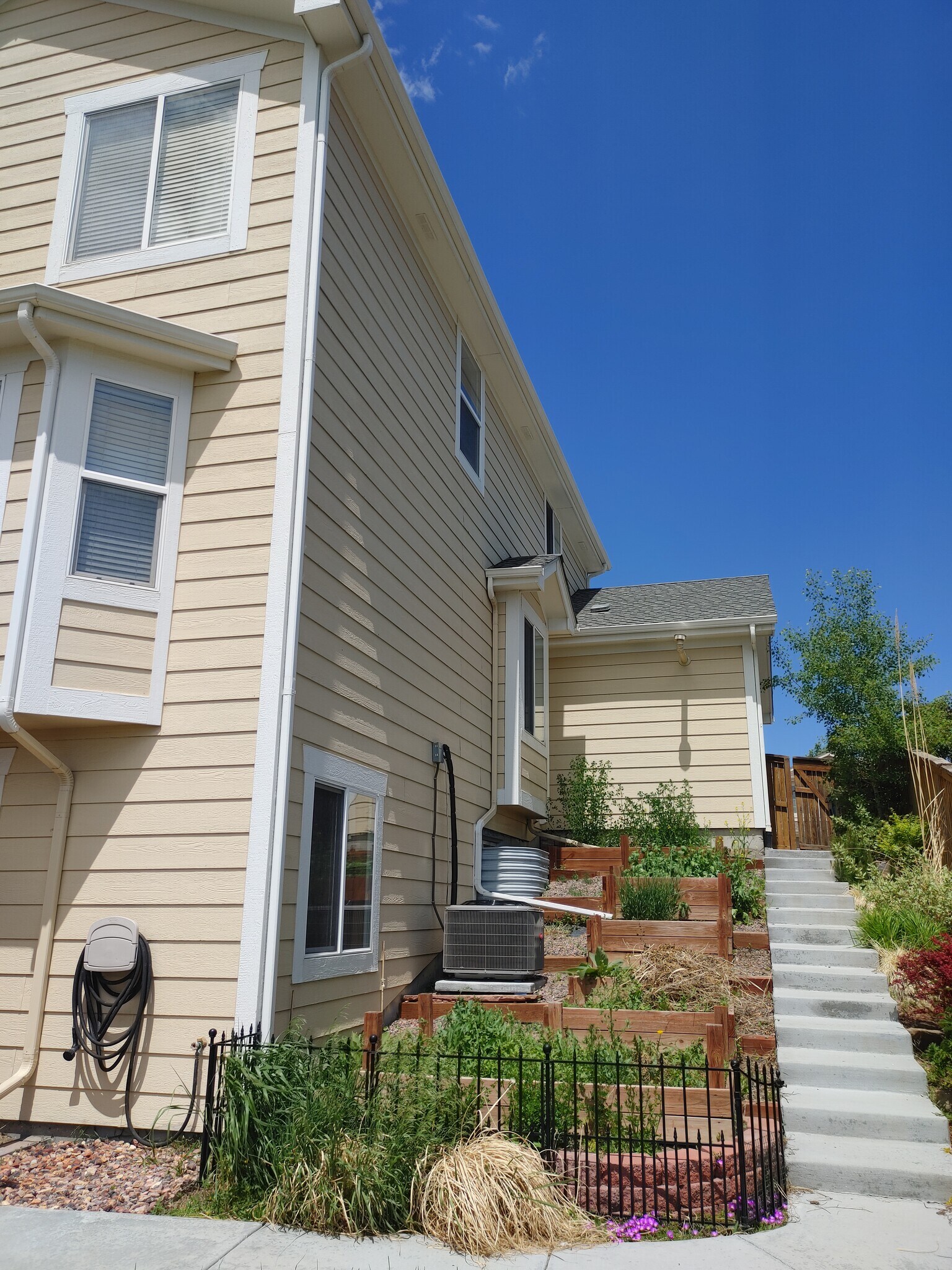 Building Photo - 10593 Joplin St