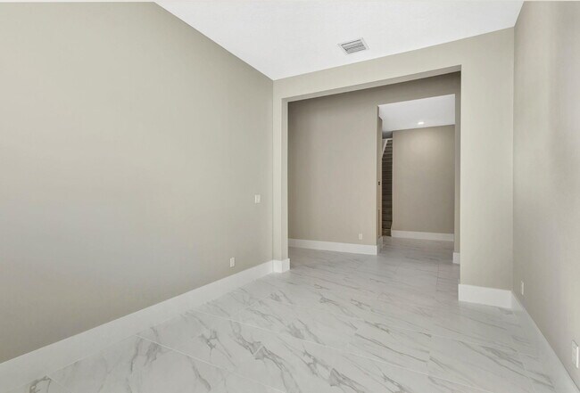 Building Photo - 11953 SW Vano Wy