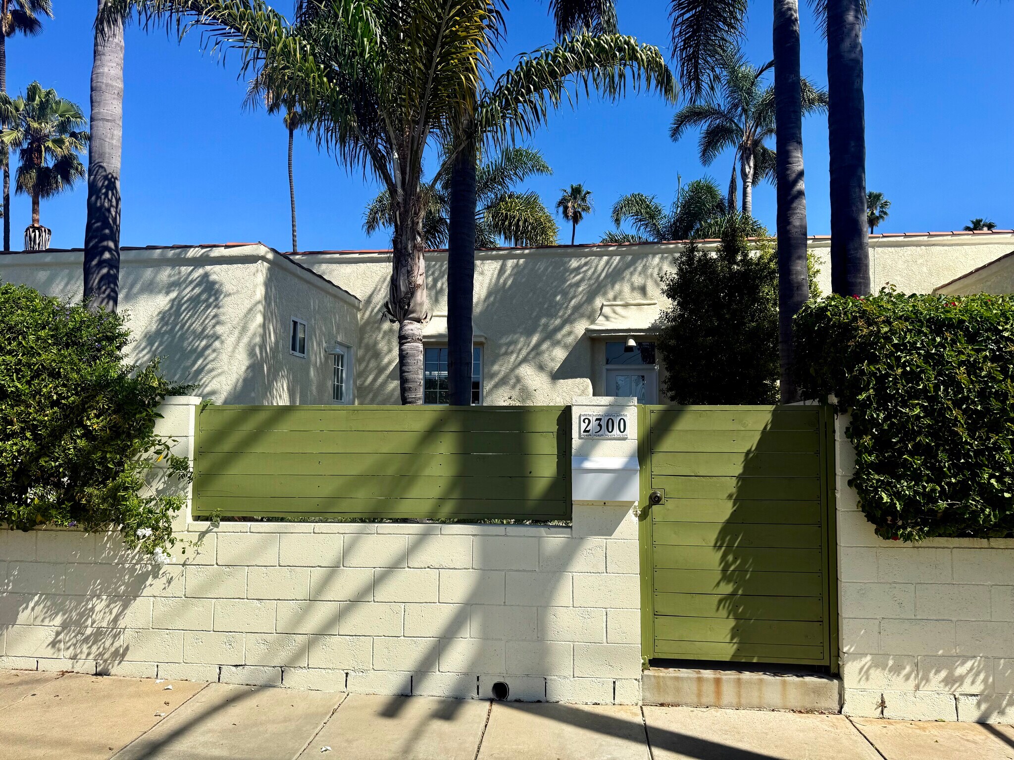 Building Photo - 2300 Pisani Pl