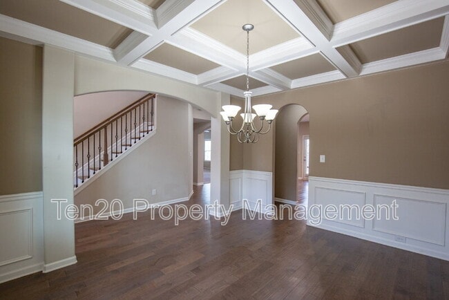 Building Photo - 122 Cedar Wy