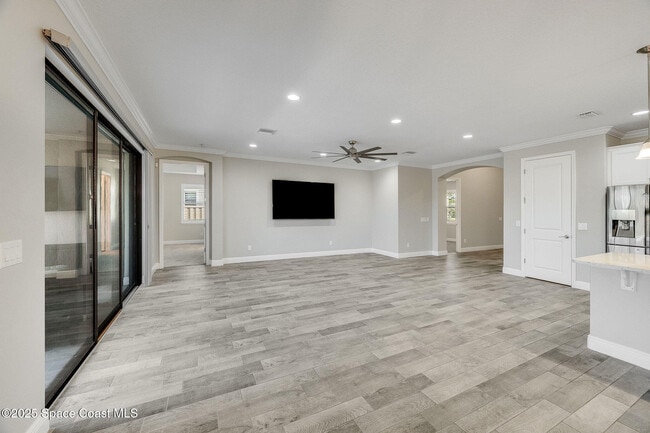 Building Photo - 3174 Addison Dr