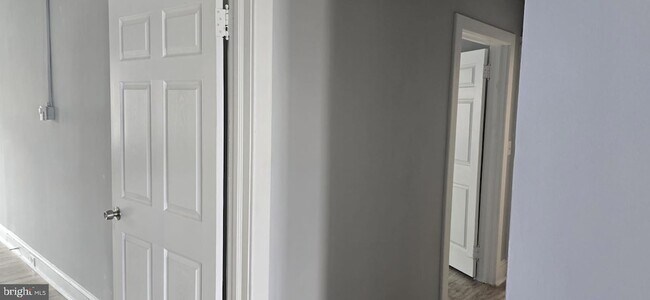 Building Photo - 39 High St