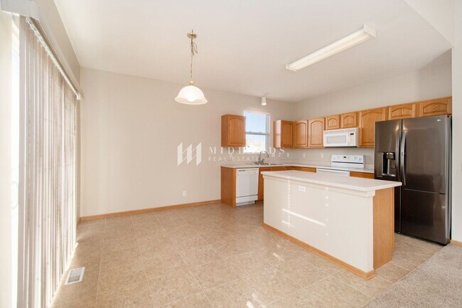 Building Photo - 14002 Kelly Dr