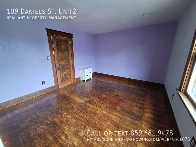 Building Photo - 109 Daniels St