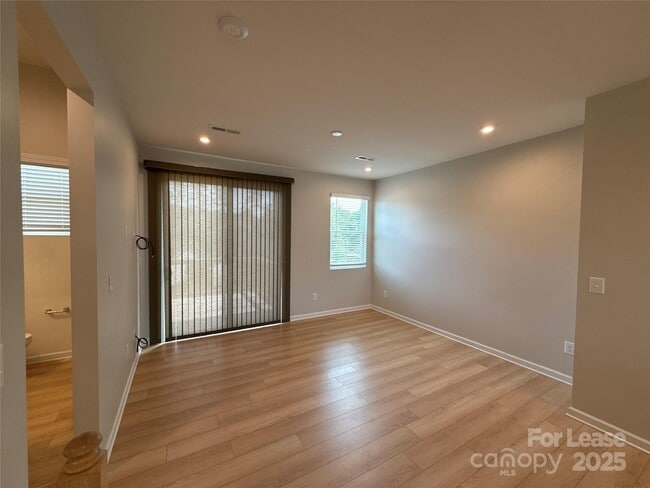 Building Photo - 1110 Keydet Dr