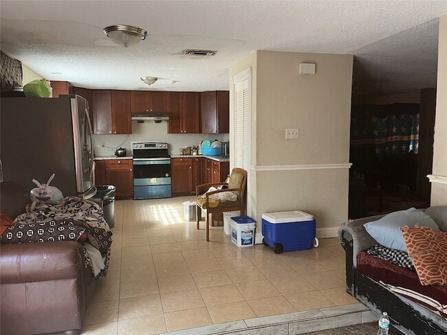 Building Photo - 7711 Del Glen Ln