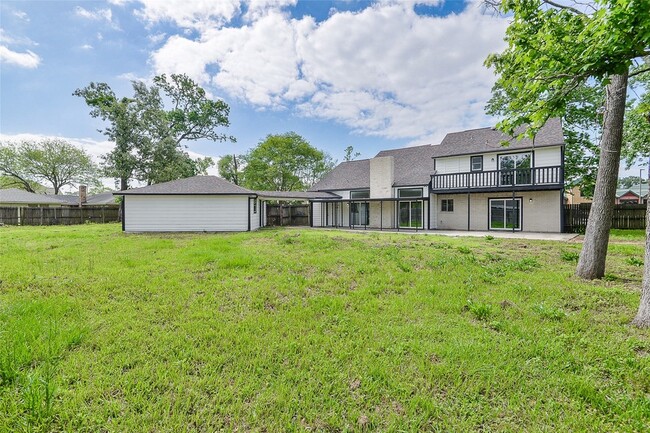 Building Photo - 122 S Diamondhead Blvd