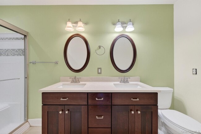 Building Photo - 1306 Nutmeg Dr