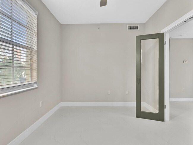 Building Photo - 2751 Ravella Way