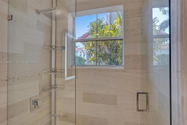 Building Photo - 1529 Shoreline Way