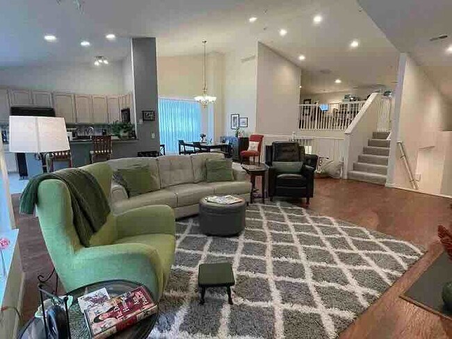 Living Room - 3145 Asher Rd