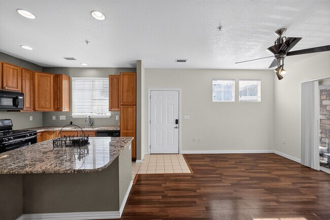 Building Photo - 9441 Ashbury Cir