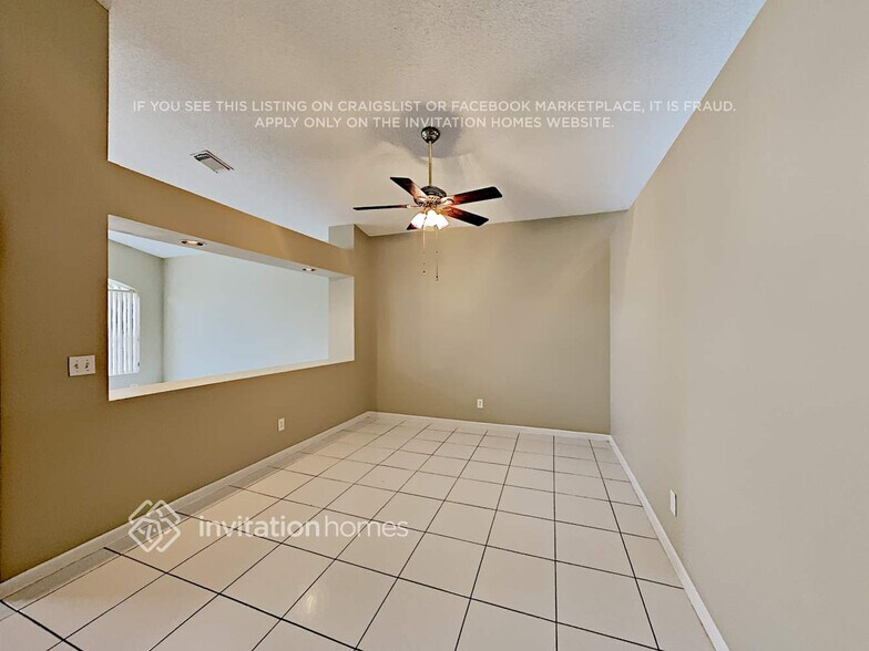 Building Photo - 1495 SW 105th Ave